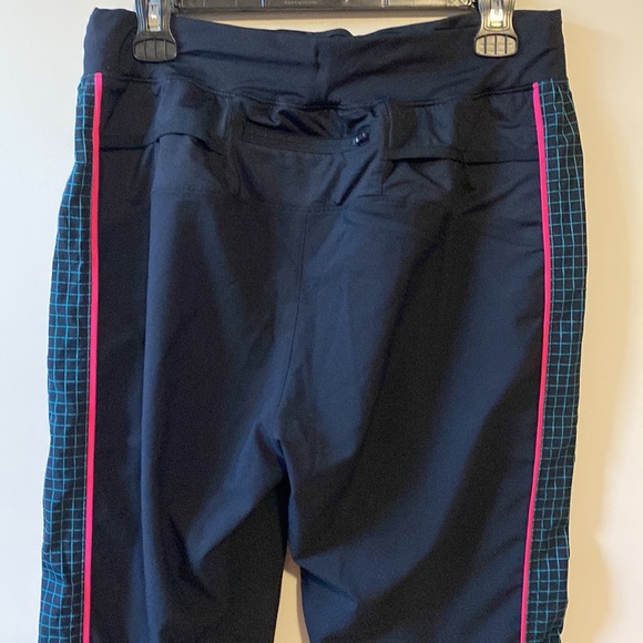 Under Armour Run Anywhere Lightweight Running Pants - Picture 9 of 15